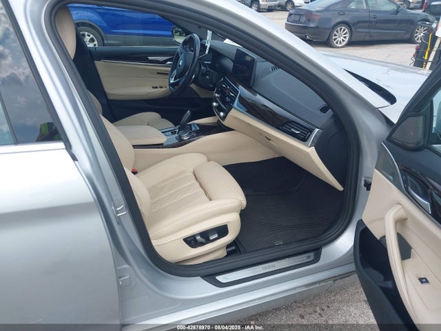 WBA13BJ09MCF80987 BMW 530I
