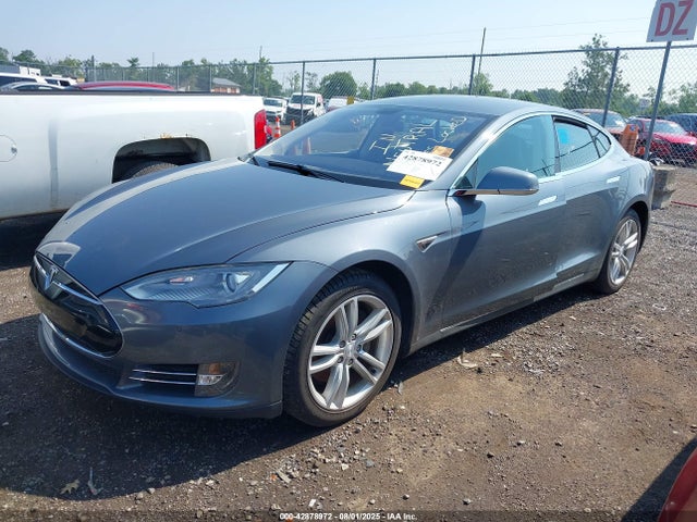 2013 TESLA MODEL S 5YJSA1DN9DFP25816 Photo 1