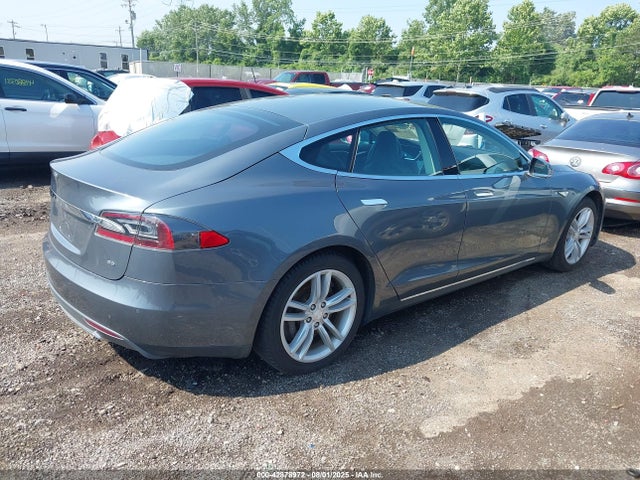 2013 TESLA MODEL S 5YJSA1DN9DFP25816 Photo 3