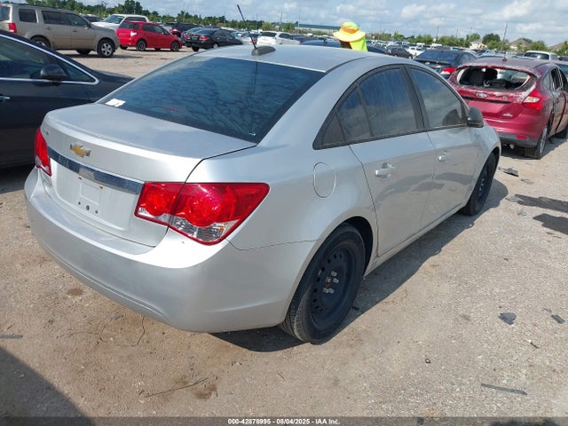 1G1P15SH5F7285539 Chevrolet luw