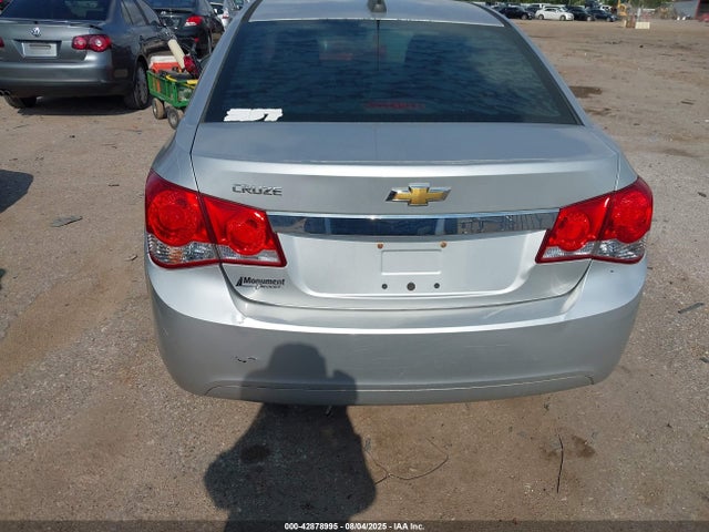 1G1P15SH5F7285539 Chevrolet luw