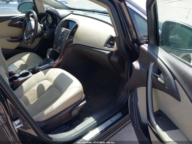 1G4PR5SKXF4175255 Buick lea