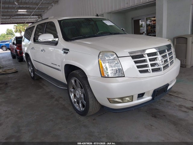 2011 CADILLAC ESCALADE ESV 1GYS3HEF5BR134684 Photo 0