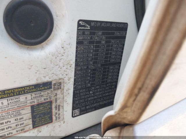 2019 JAGUAR F-PACE SADCM2FV1KA368995 Photo 8