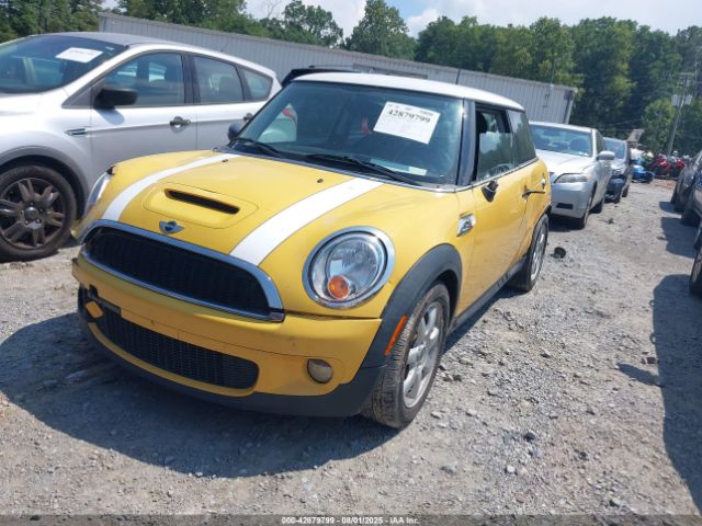 2008 MINI COOPER S WMWMF73538TV33564 Photo 1