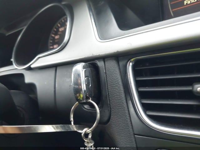 2011 AUDI S5 WAUCVAFRXBA016615 Photo 10