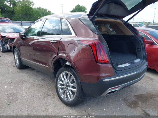 2022 CADILLAC XT5 1GYKNERS5NZ112401 Photo 2