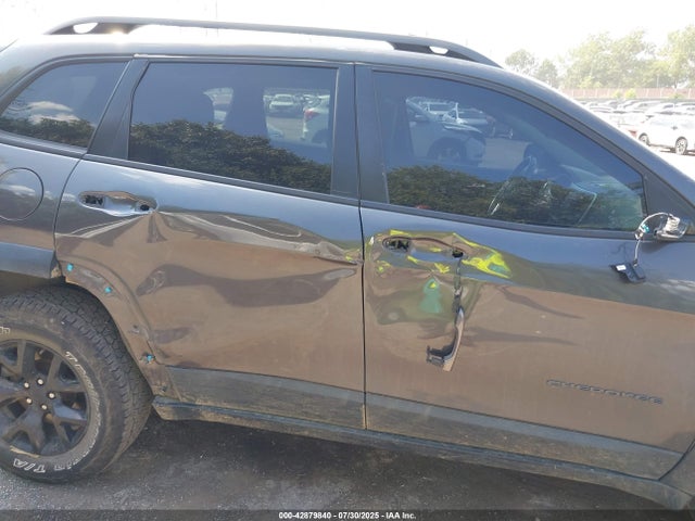 1C4PJMBS6FW609682 Jeep Cherokee