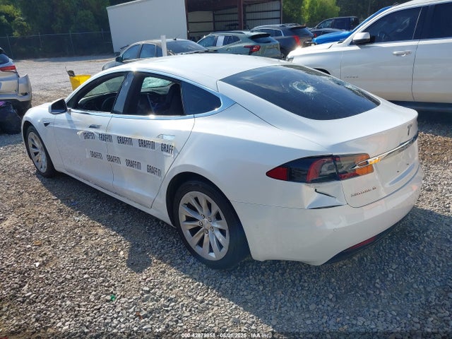 2017 TESLA MODEL S 5YJSA1E27HF188034 Photo 2
