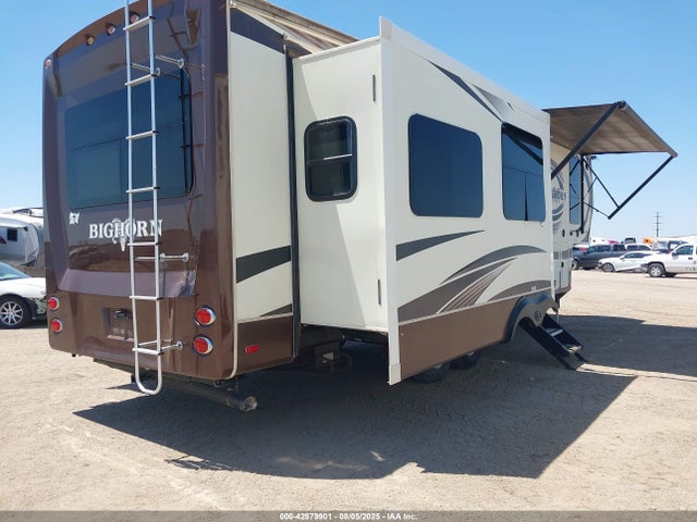 5SFBG3421FE294227 Heartland Bighorn, Big Country, Landmark, Silverado