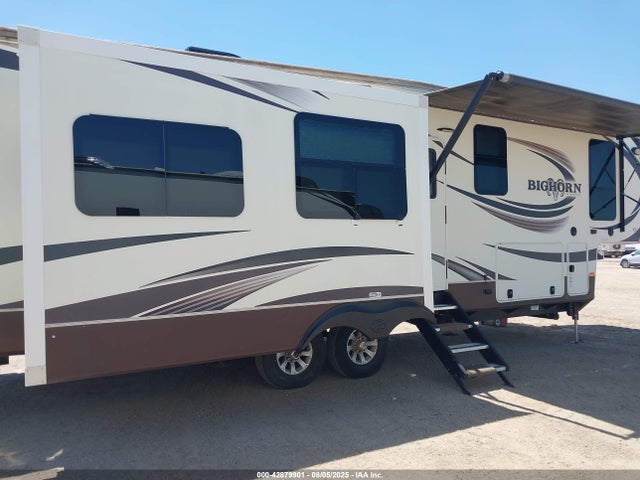 5SFBG3421FE294227 Heartland Bighorn, Big Country, Landmark, Silverado
