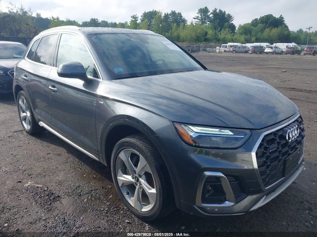 2022 AUDI Q5 WA1EAAFY6N2127475 Photo 0