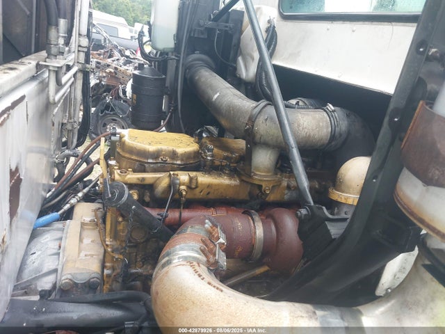 42879926 :رقم المزاد ، 49HHBVAN36RW45166 vin ، 2006 Sterling Truck Condor مزاد بيع