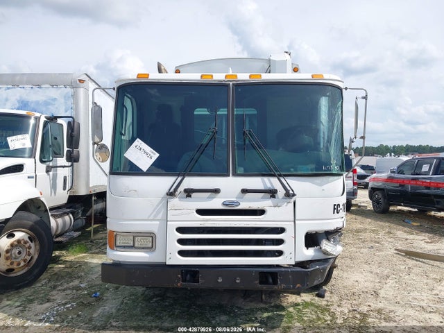 42879926 :رقم المزاد ، 49HHBVAN36RW45166 vin ، 2006 Sterling Truck Condor مزاد بيع