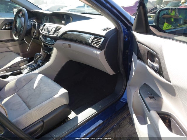 1HGCR2F39GA126895 Honda k24w1