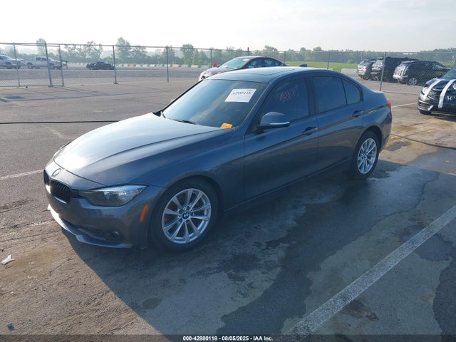 WBA8E5G39HNU42997 BMW 320i