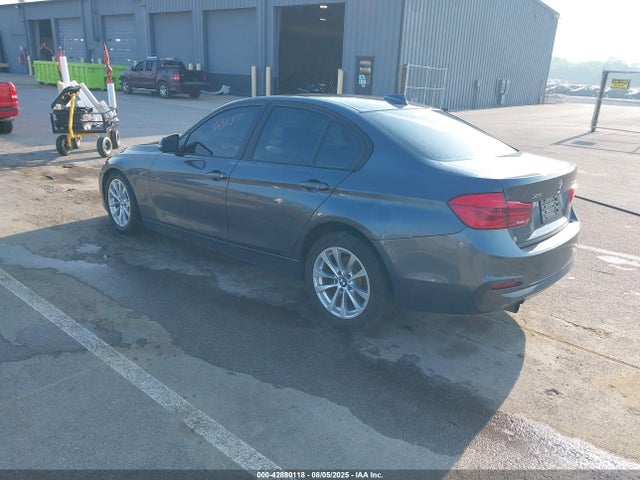 WBA8E5G39HNU42997 BMW 320i