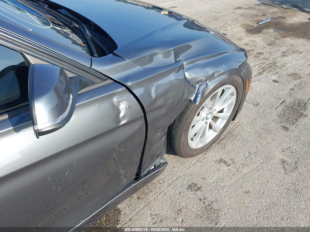 WBA8E5G39HNU42997 BMW 320i
