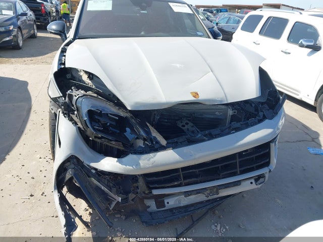 WP1BA2AY3RDA52927 Porsche Cayenne