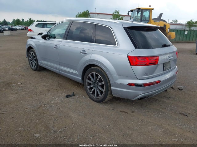 2017 AUDI Q7 WA1LAAF76HD003388 Photo 2