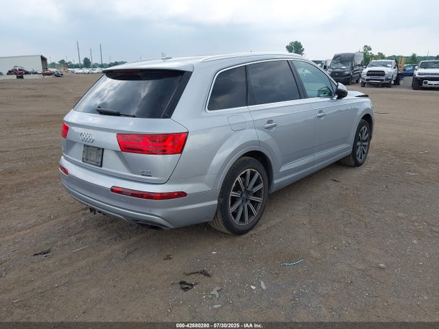 2017 AUDI Q7 WA1LAAF76HD003388 Photo 3