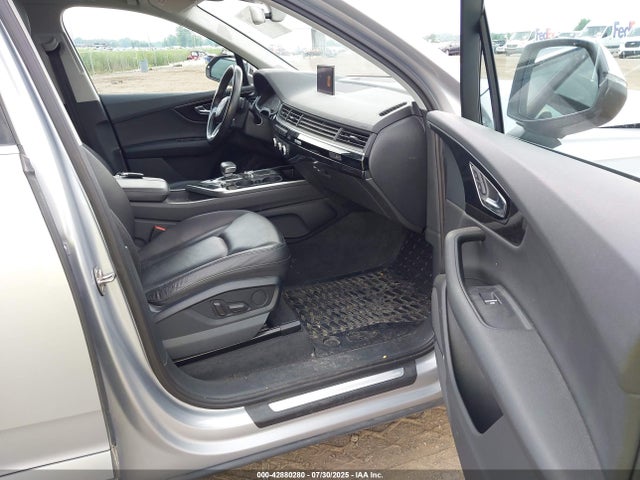 2017 AUDI Q7 WA1LAAF76HD003388 Photo 4