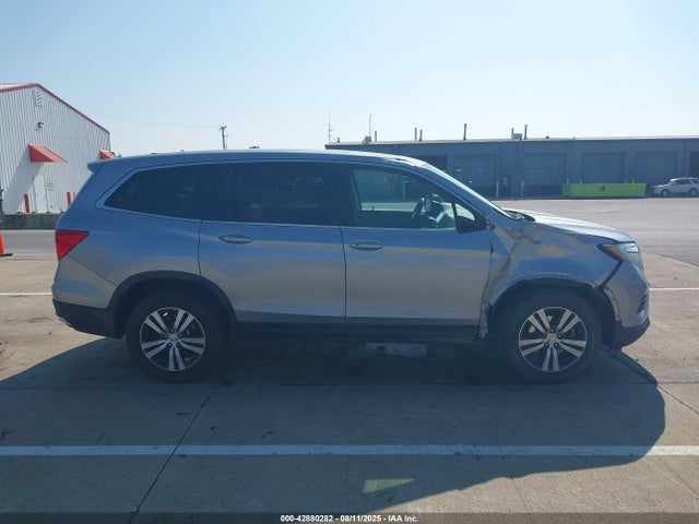 Honda j35y6 2017 5FNYF6H77HB069321 Image 13