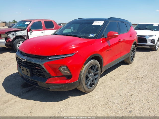 Chevrolet lgx 2023 3GNKBERS8PS231677 Image 2