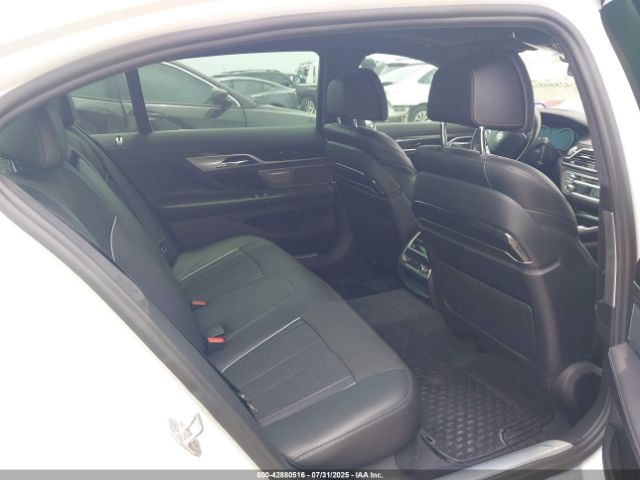 2018 BMW 750I WBA7F0C51JGM22868 Photo 7