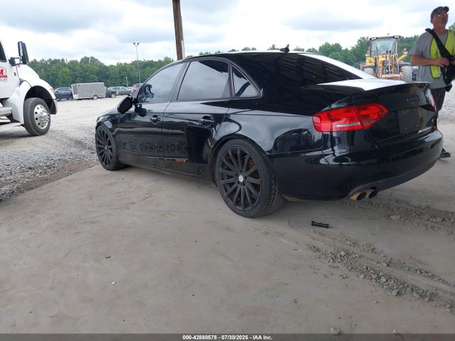2011 AUDI A4 WAUAFAFL1BN010050 Photo 2
