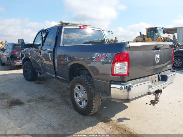 RAM 2500 2023 3C6UR5CL6PG635411 Image 3