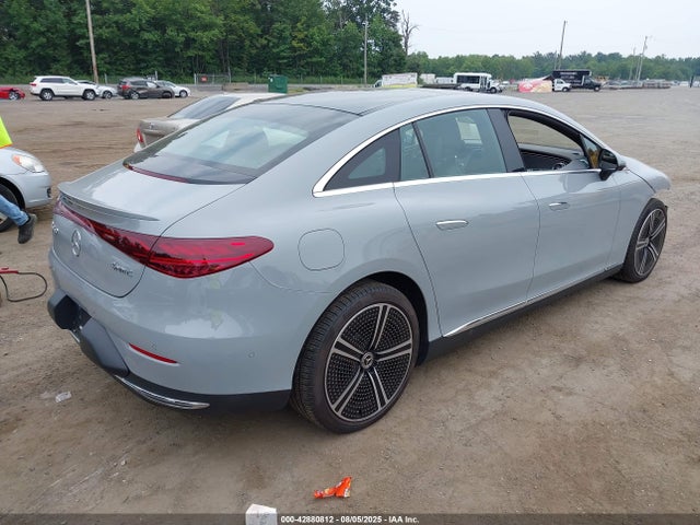 Mercedes-Benz 2023 2023 W1KEG1CBXPF013582 Image 4