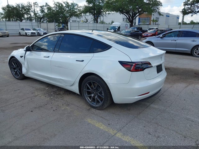 2022 TESLA MODEL 3 5YJ3E1EB1NF101829 Photo 2