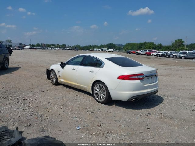 2012 JAGUAR XF SAJWA0HB1CLS49179 Photo 2