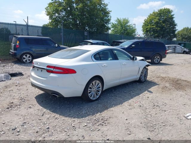 2012 JAGUAR XF SAJWA0HB1CLS49179 Photo 3