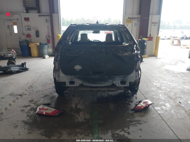 Ford gtdi 2022 2FMPK4K98NBA00096 Image 17