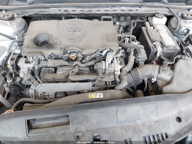 42881091 :رقم المزاد ، 4T1G11BK2LU018802 vin ، 2020 Toyota Camry Se Nightshade Edition Awd مزاد بيع