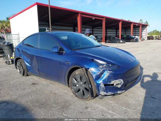 2025 TESLA MODEL Y 7SAYGDEE6SA359450 Photo 0