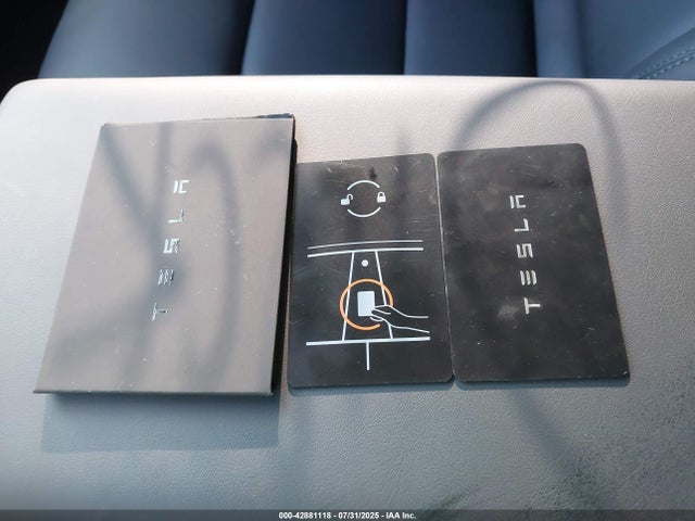 2025 TESLA MODEL Y 7SAYGDEE6SA359450 Photo 10