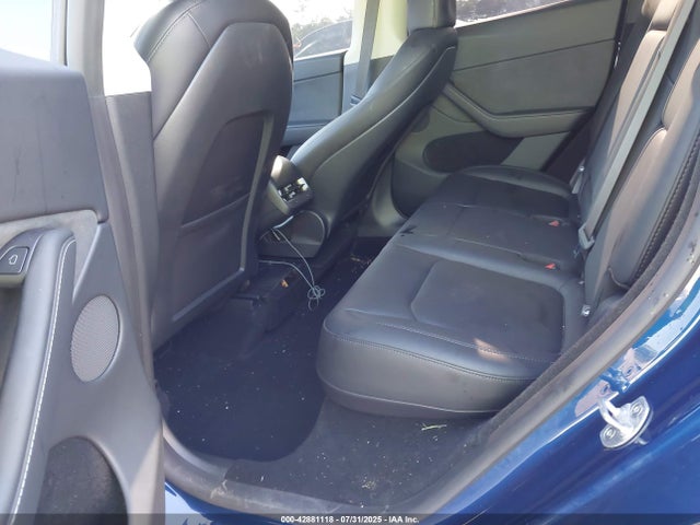 2025 TESLA MODEL Y 7SAYGDEE6SA359450 Photo 7