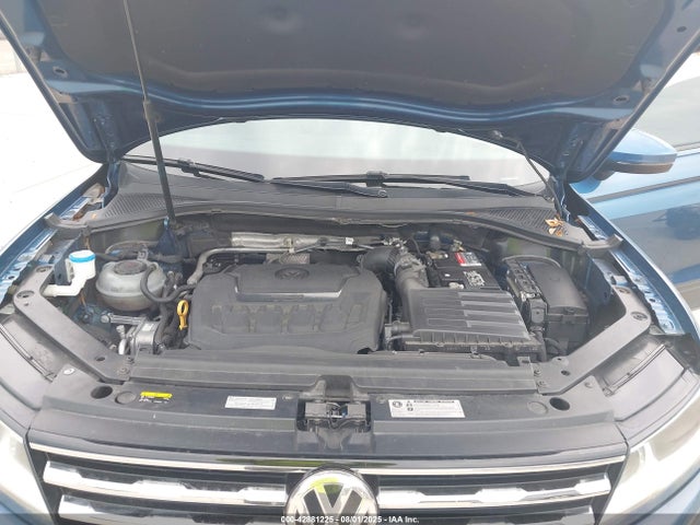 42881225 :رقم المزاد ، 3VV1B7AX5JM016360 vin ، 2018 Volkswagen Tiguan 2.0t S مزاد بيع