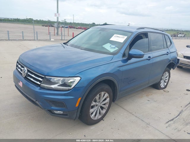 42881225 :رقم المزاد ، 3VV1B7AX5JM016360 vin ، 2018 Volkswagen Tiguan 2.0t S مزاد بيع