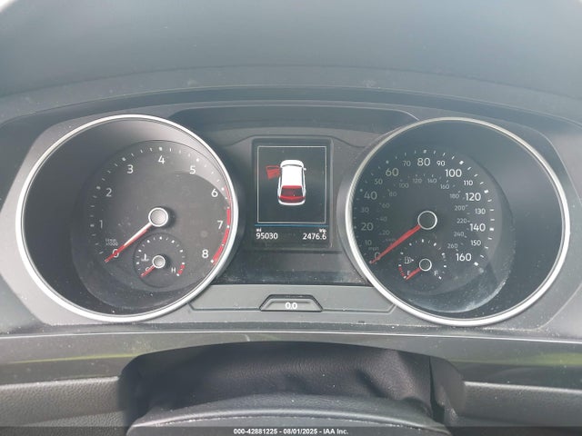 42881225 :رقم المزاد ، 3VV1B7AX5JM016360 vin ، 2018 Volkswagen Tiguan 2.0t S مزاد بيع