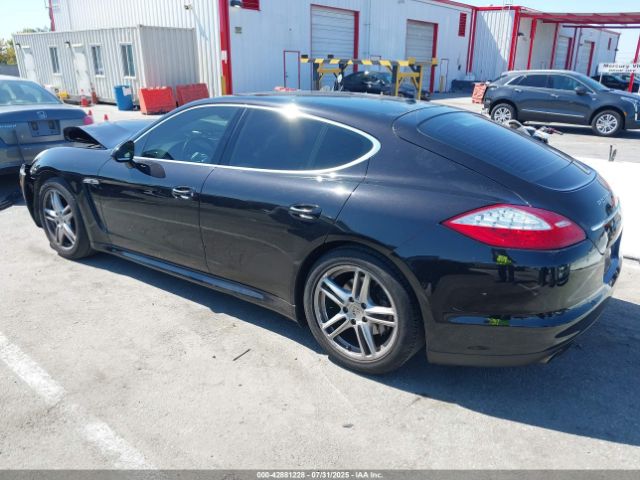 2010 PORSCHE PANAMERA WP0AB2A74AL061714 Photo 2