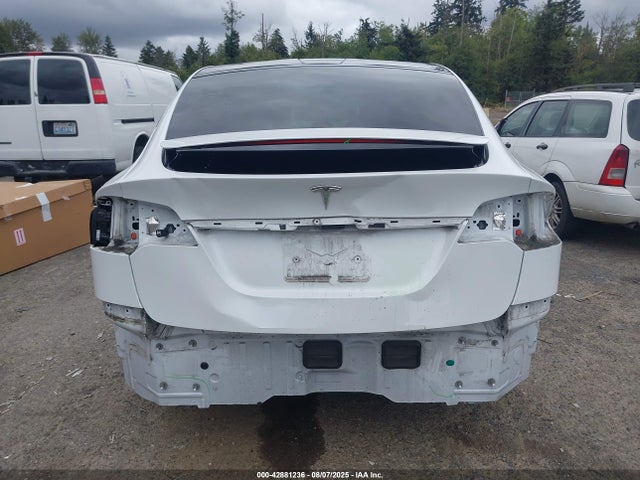 Tesla 2022 2022 7SAXCAE50NF354953 Image 17