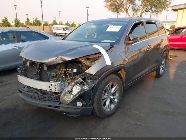 5TDZKRFH3FS071184 Toyota 2gr-fe