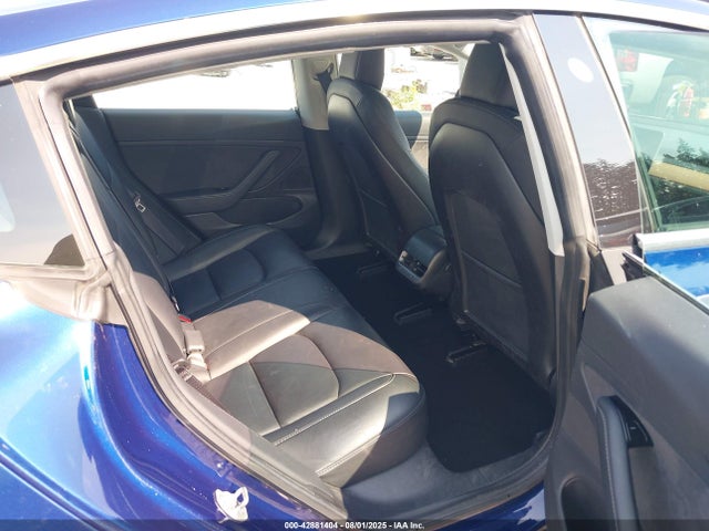 5YJ3E1EB1JF130676 Tesla 2018
