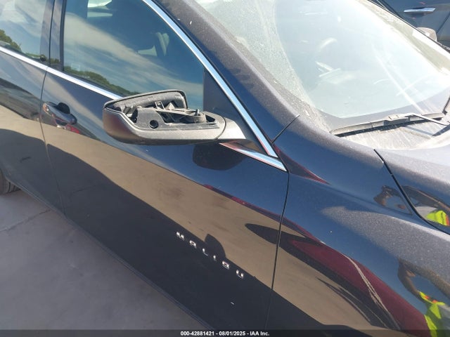 1G1ZD5ST2PF202743 Chevrolet lfv