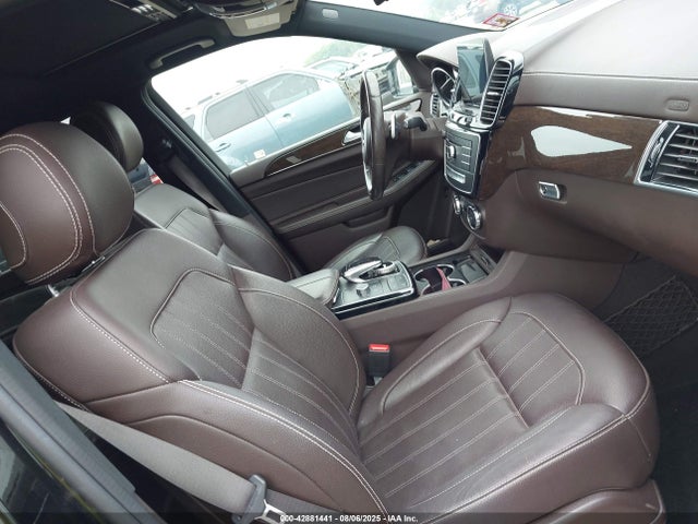 4JGDF6EE6HA927268 Mercedes-Benz m276