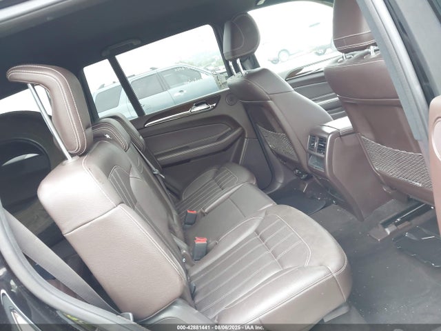 4JGDF6EE6HA927268 Mercedes-Benz m276